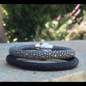 Grace & Heart Radiant Ray Bracelet - Gray